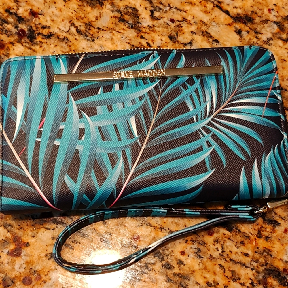 Steve Madden Zip Wallet - image 1